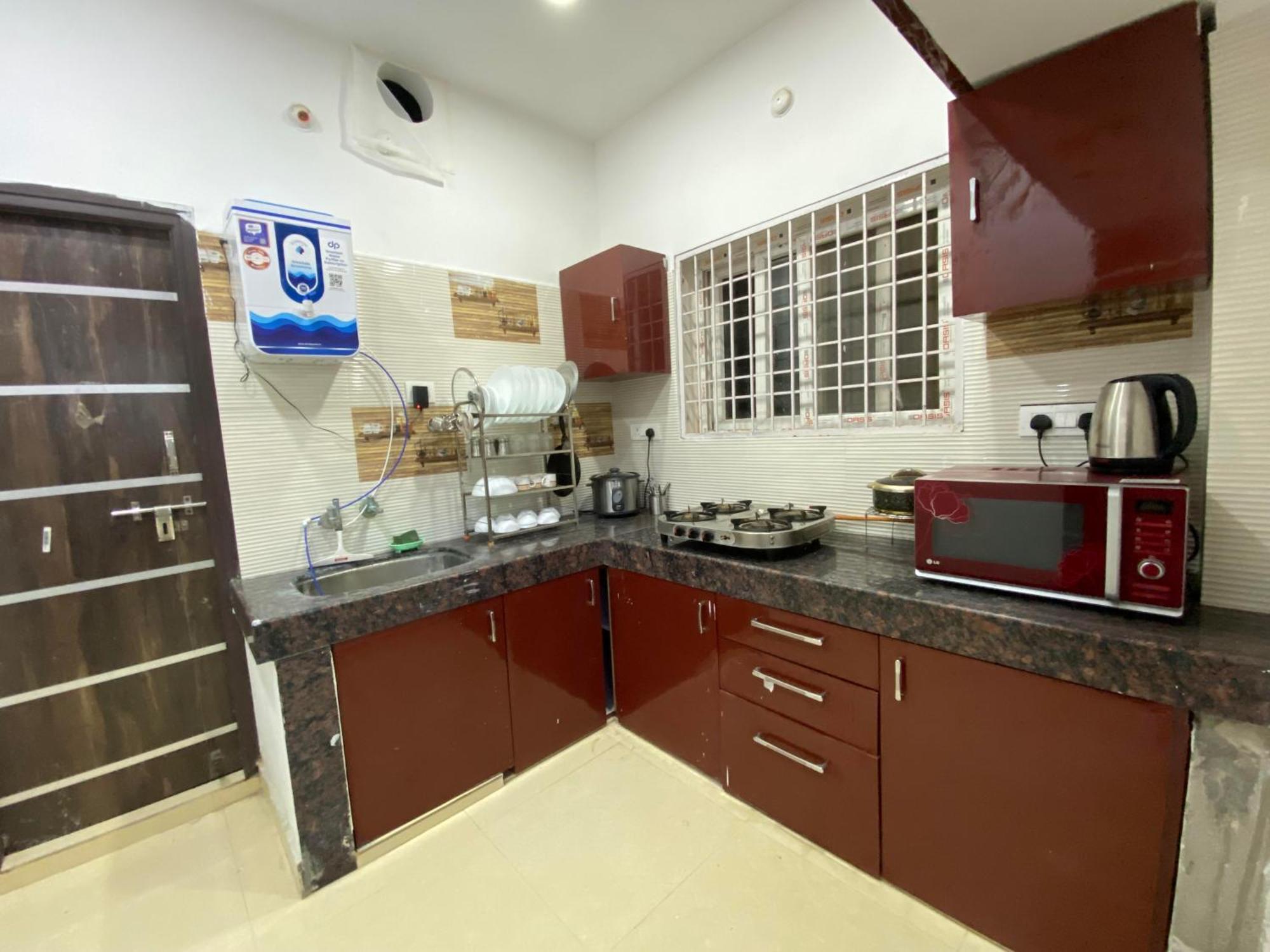 Apartment Srt Homely With Amenities Hyderabad