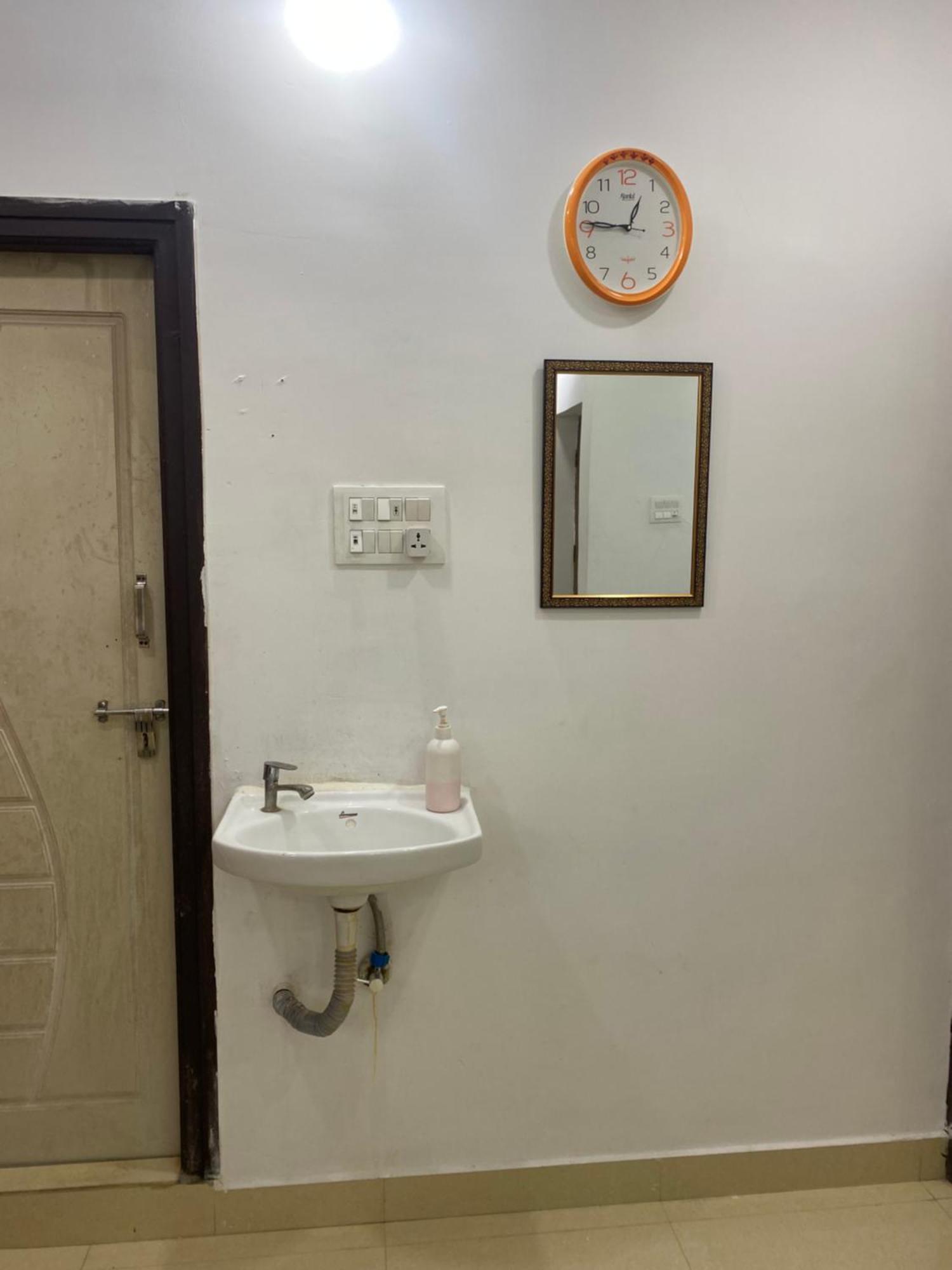 Apartment Srt Homely With Amenities *